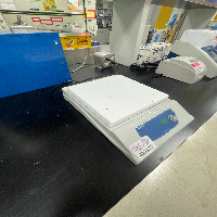 Benchmark Scientific H3710-S Magnetic Stirrer image 1